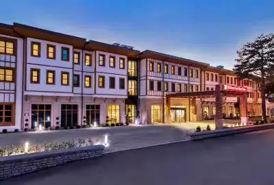 Hilton Garden Inn Safranbolu – modern şehir oteli, havuzlu, otoparklı ve ferah odalı konforlu konaklama tesisi.